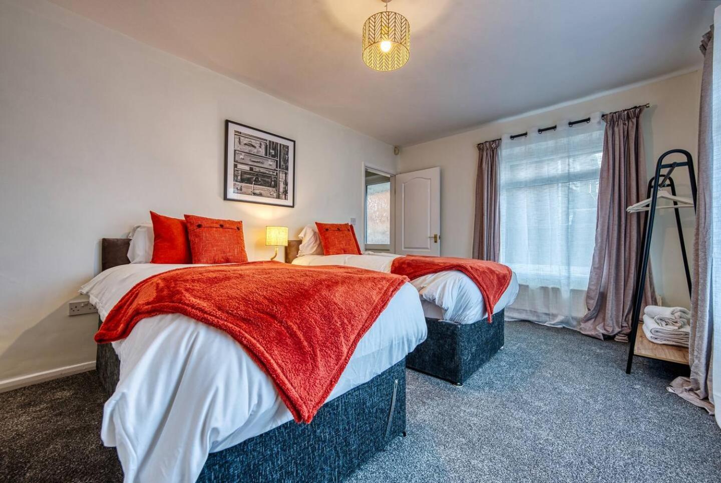 Dudley-5 Beds-Contractors-Parking-Long Stay! Exterior foto